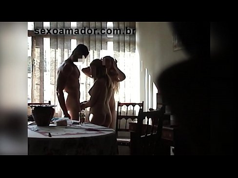 ❤️ Babaturan séks ngajak saurang lalaki raksasa sareng tiluan sareng anjeunna ❤️ Poro kualitas dina su.eviewporn.ru ﹏